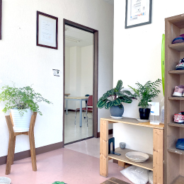 工場エントランス内